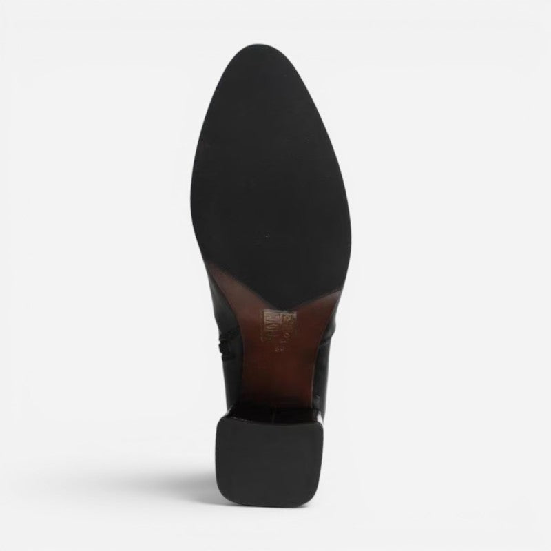 Millie 01 Black